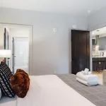 Apartment The Odyssey By Avantstay