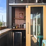 Holiday home The Dolly House 8br Sleeps 24 5min To Dt *