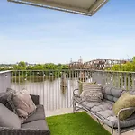 Riverview Condo With Garage And Balcony And Walk Downtown