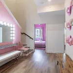 The Conway By Avantstay Apartment