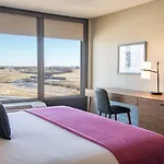 Hotel Delta By Marriott Airport 3*