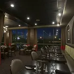 Hotel Delta By Marriott Airport Nashville