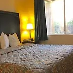 Hotel Red Lion & Airport