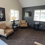 Homestay Suites Hotel