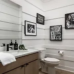 Holiday home Urban Row - Rooftop Hottub - Heart Of Gulch