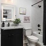 Holiday home Urban Row - Rooftop Hottub - Heart Of Gulch Nashville