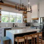 Luxury Retreat Sauna, Hot Tub And Fire Pit Holiday home *