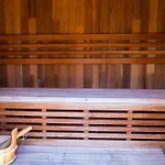 Luxury Retreat Sauna, Hot Tub And Fire Pit