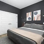 Holiday home Only 3 Miles From Broadway Sleeps 16 Two Side By Side Nashville