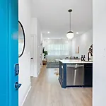 Holiday home Only 3 Miles From Broadway Sleeps 16 Two Side By Side Nashville