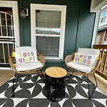 The Jefferson Weekend Haven Prime Location