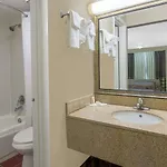 Super 8 By Wyndham Antioch/nashville South East 2*