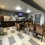 Hotel Super 8 By Wyndham Antioch/nashville South East 2*