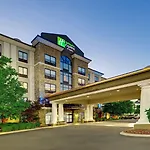 Express Nashville-opryland By Ihg Hotel 3*