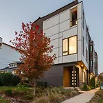 Dual Homes Rooftop Deck In Downtown Nashville