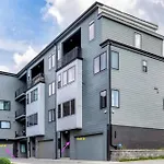 2 Homes With Rooftops & City Views