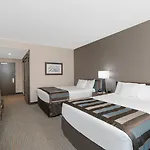 Hampton By Hilton Airport Century Place 3*