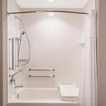Hotel Hampton By Hilton Airport Century Place 3*
