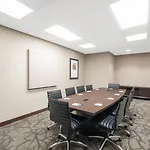 Hotel Hampton By Hilton Airport Century Place 3*