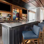 Hampton By Hilton Airport Century Place Hotel