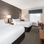 Hampton By Hilton Airport Century Place Hotel