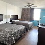 Rodeway Inn- Nashville Airport - Downtown - Mexican Restaurant On Site