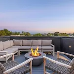 The Elmwood - Brand New Rooftop Lounge W Firepit Holiday home Nashville