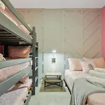 Hottub/karaoke-10min To Dt-9 Beds-swiftie's Holiday home *