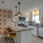 Steps From Hillsboro Village, Downtown 9 Mins Away