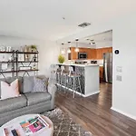 Holiday home Riverfront Charm - A Scenic Downtown For 6 Nashville