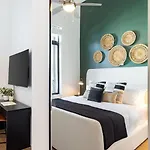 Holiday home New Build Sleeps 12 2 In Scenic Bluffside Minutes To Downtown