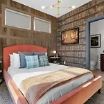 Hot Tub Hang Grill Parking Views Of Downtown Holiday home Nashville