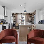 Holiday home Hot Tub Hang Grill Parking Views Of Downtown *