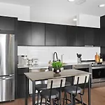 Upscale Riverview With Garage Walk To Downtown Apartment Nashville