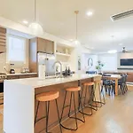 Stylish Brand-new Townhome Near Hotspots Nashville
