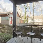 Stylish Brand-new Townhome Near Hotspots Apartment Nashville