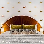 Upscale Riverview With Garage Walk To Downtown Apartment *