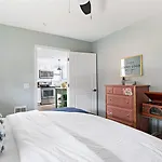Private Guest House With Fenced Yard In Walkable East Nashville