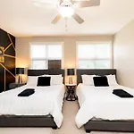 3203 Long Blvd