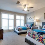 3203 Long Blvd