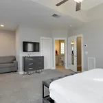 3203 Long Blvd Holiday home Nashville