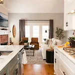 Sprawling Sylvan Park Estate