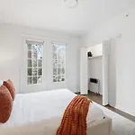 Bright 3Br Apt|Close To Universities |Parking