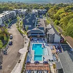 Landing Spectacular 1bd Gym Clubhouse Apartment *