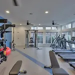 Landing Spectacular 1bd Gym Clubhouse Apartment