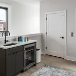 Urban Row - Rooftop Hottub - Heart Of Gulch Holiday home *