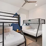 Jade - Private Patio And Balcony - Near Germantown