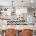 Riff & Rest - 2 Stylish Homes - Mins To Germantown Nashville