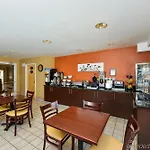 Sleep Near Percy Priest Inn 4*