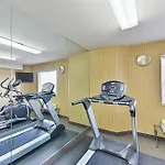 Inn Sleep Near Percy Priest 4*